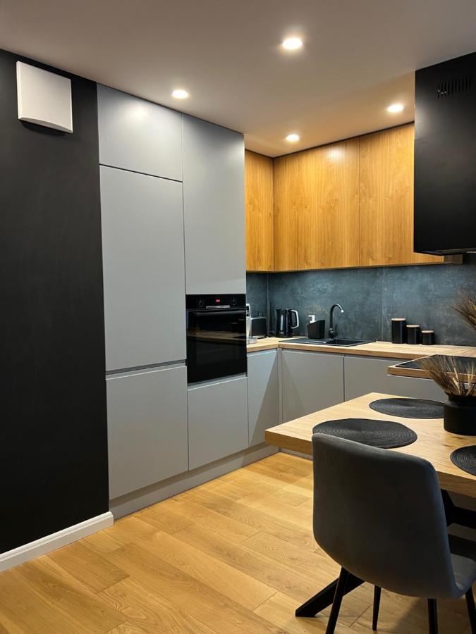 קילצה Family & Business Elegant Apartments, Kadzielnia, Wdk, Stadion Korona -1 Bedroom, Terrace, Garage, New! מראה חיצוני תמונה