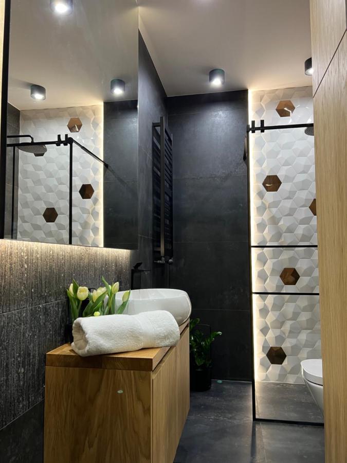 קילצה Family & Business Elegant Apartments, Kadzielnia, Wdk, Stadion Korona -1 Bedroom, Terrace, Garage, New! מראה חיצוני תמונה